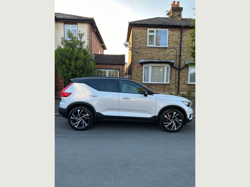 
								2020 Volvo XC40 R-DESIGN PRO 2.0L T5 R-Design Pro AWD – £4500 full									