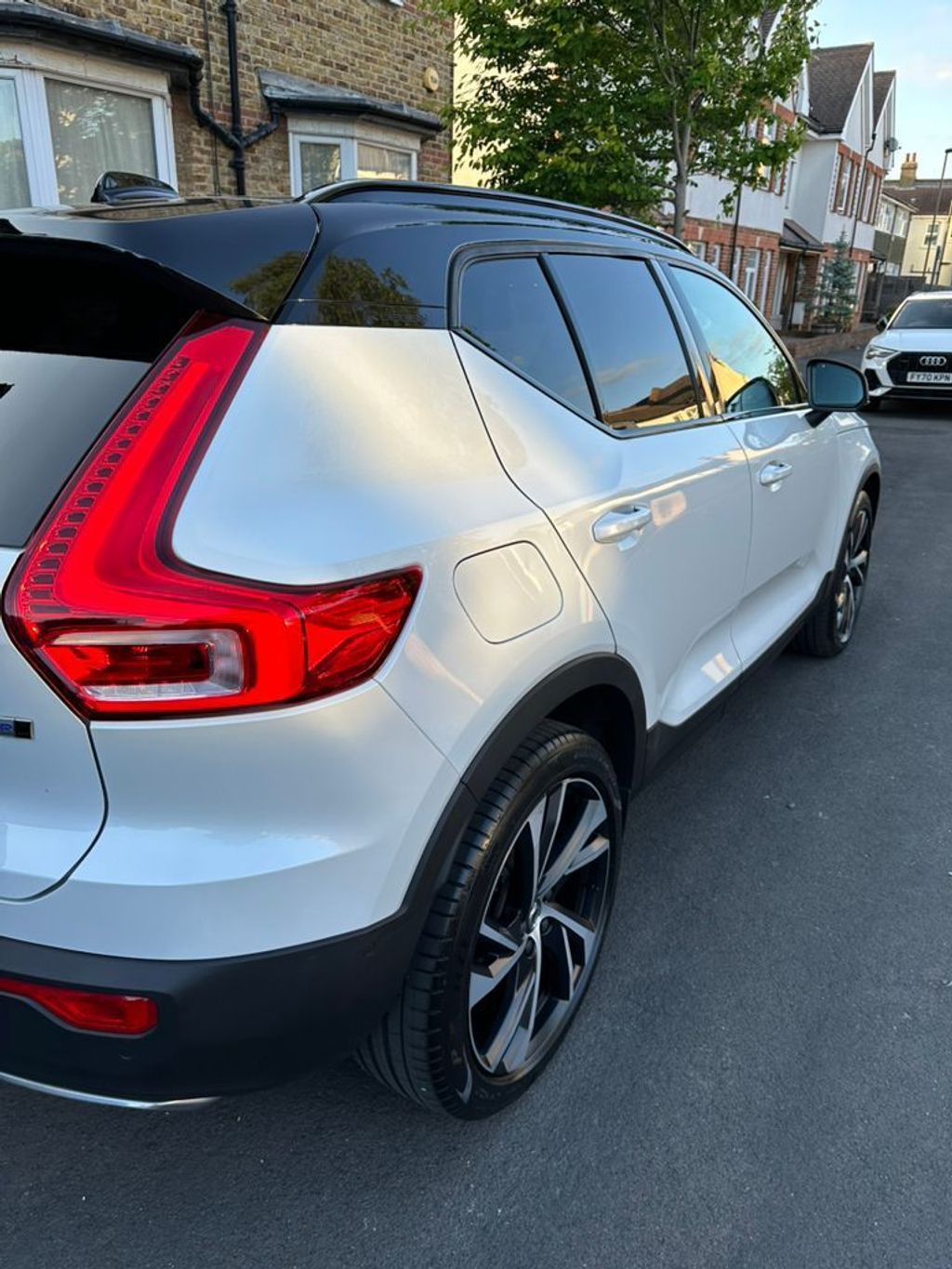 
								2020 Volvo XC40 R-DESIGN PRO 2.0L T5 R-Design Pro AWD – £4500 full									