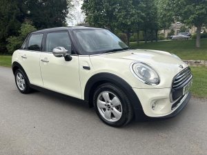 2015 MINI Cooper 1.5L 5dr – £1520