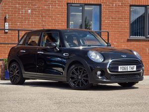 2015 MINI Hatch Cooper D 1.5L – £1680