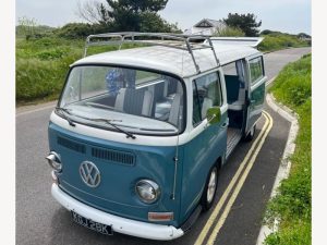 1971 Volkswagen Camper T2 Early Bay – £4000