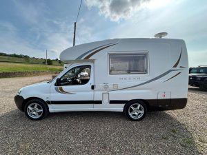 2005 Auto-Sleepers Mezan 2.0L HDI – £3700