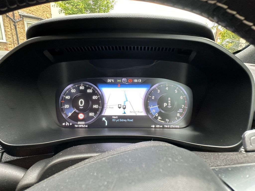 
								2020 Volvo XC40 R-DESIGN PRO 2.0L T5 R-Design Pro AWD – £4500 full									