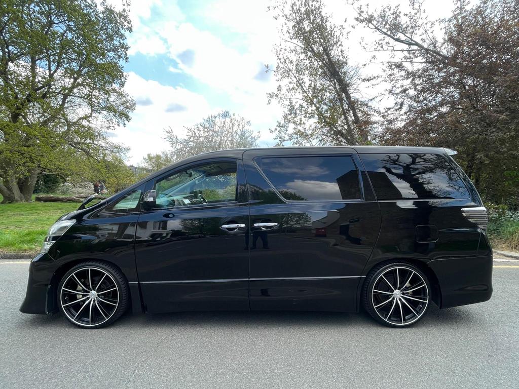 
								2014 Toyota Vellfire 2.4L Z Edition 4WD – £1800 full									