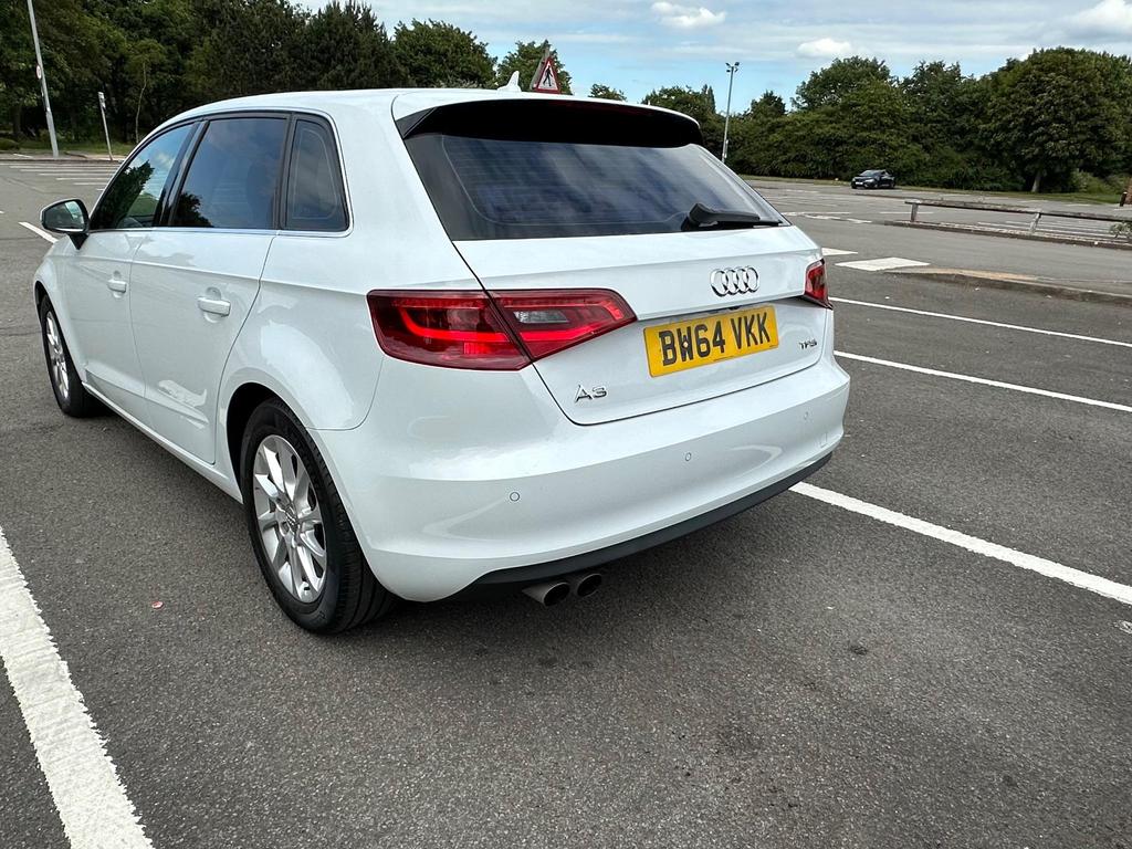 
								2014 Audi A3 1.4L TFSI CoD Sport Sportback S – £1600 full									