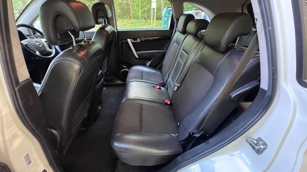 
								2012 Chevrolet Captiva 2.2L VCDi LT – £1350 full									