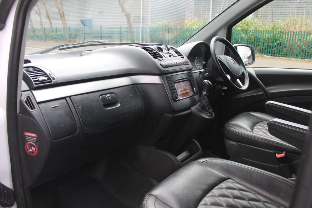 
								2013 Mercedes-Benz Vito 3.0L 122 CDi Dualiner – £1900 full									