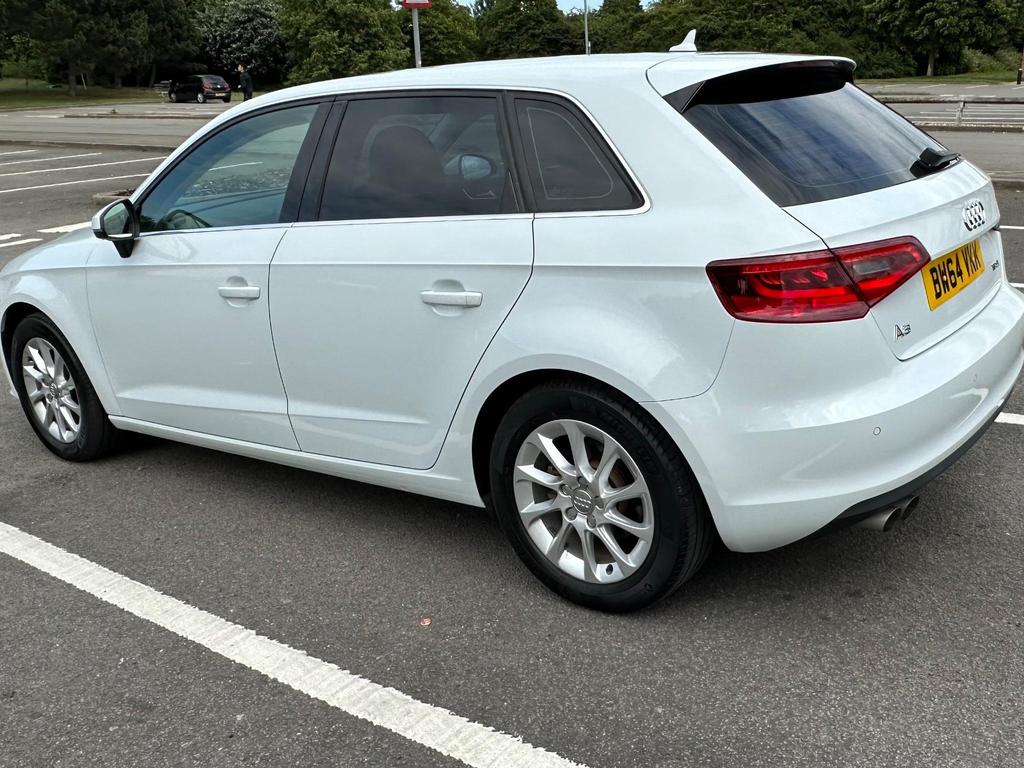 
								2014 Audi A3 1.4L TFSI CoD Sport Sportback S – £1600 full									