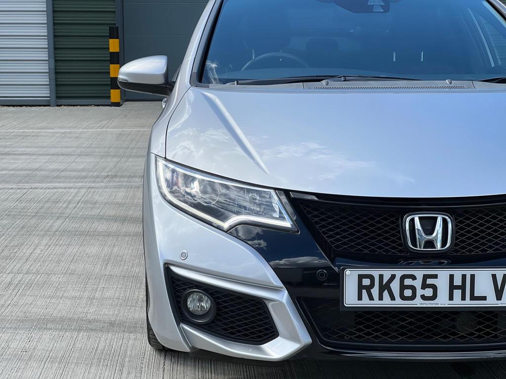 
								2015 Honda Civic 1.8L Petrol i-VTEC full									