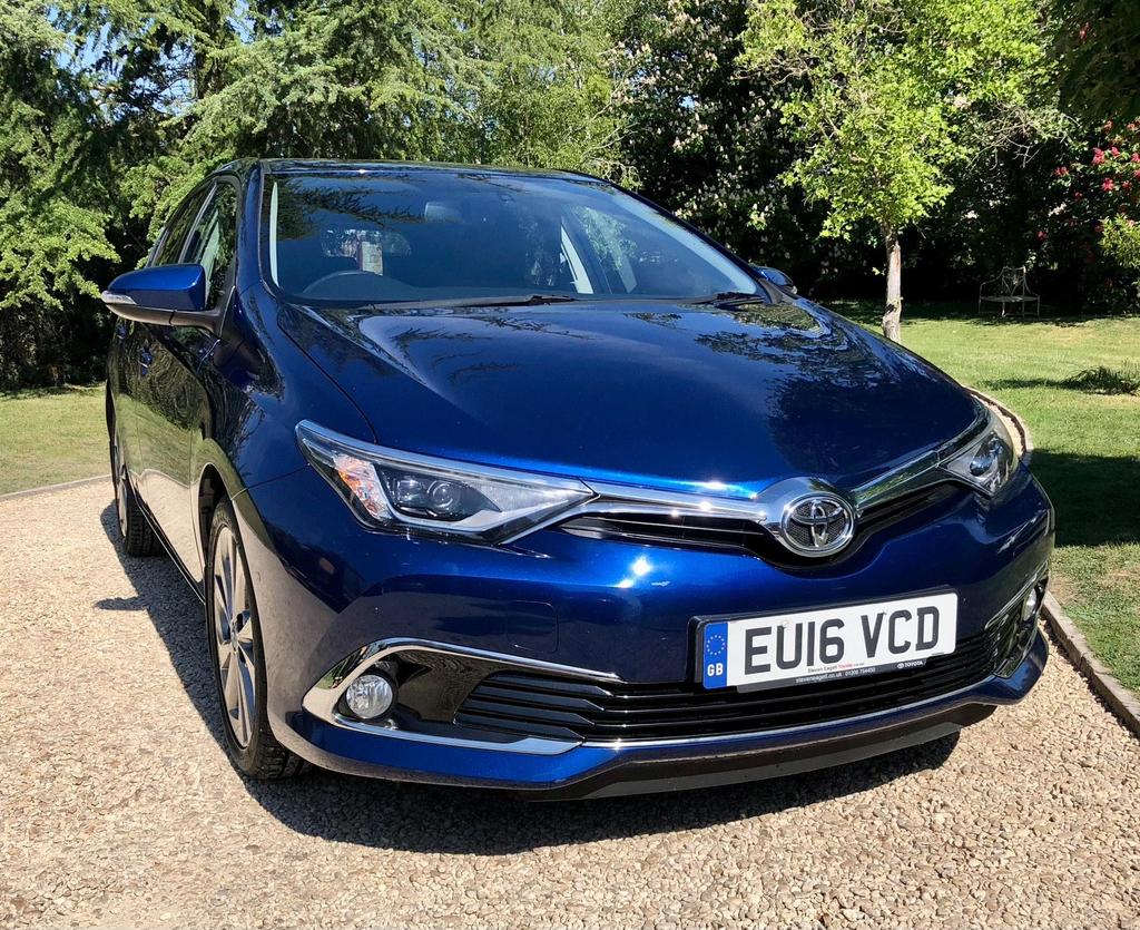 
								2016 Toyota Auris 1.2L VVT-i Excel – £1720 full									
