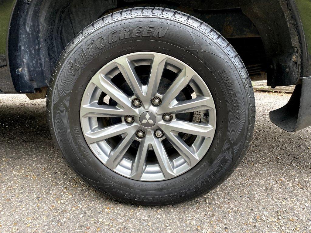 
								2016 Mitsubishi L200 2.4L DI-D DC Barbarian Pickup – £3400 full									