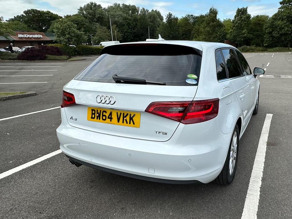 
								2014 Audi A3 1.4L TFSI CoD Sport Sportback S – £1600 full									
