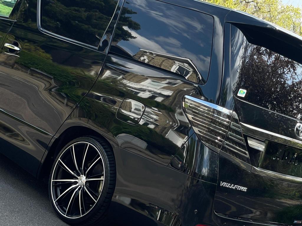 
								2014 Toyota Vellfire 2.4L Z Edition 4WD – £1800 full									