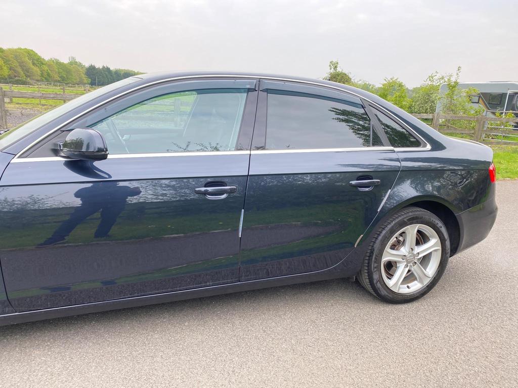 
								2015 Audi A4 2.0L TFSI SE S Tronic – £1750 full									
