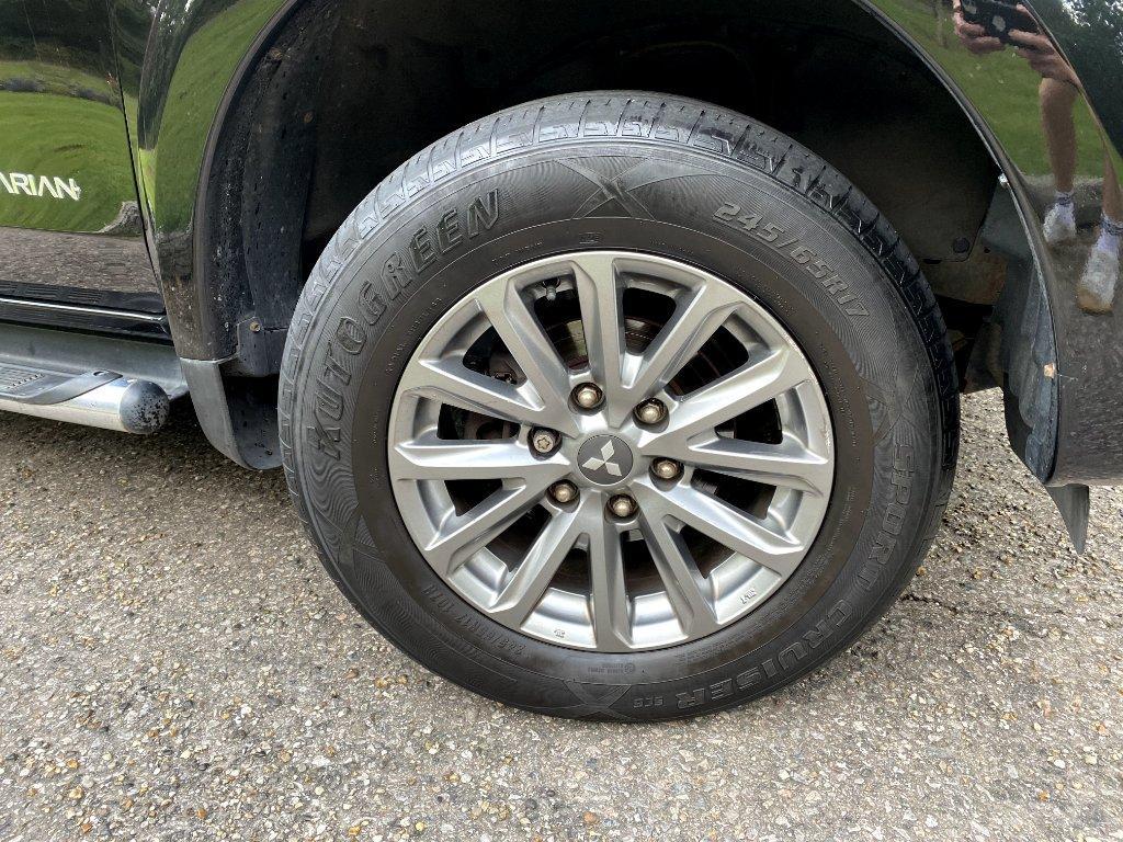 
								2016 Mitsubishi L200 2.4L DI-D DC Barbarian Pickup – £3400 full									