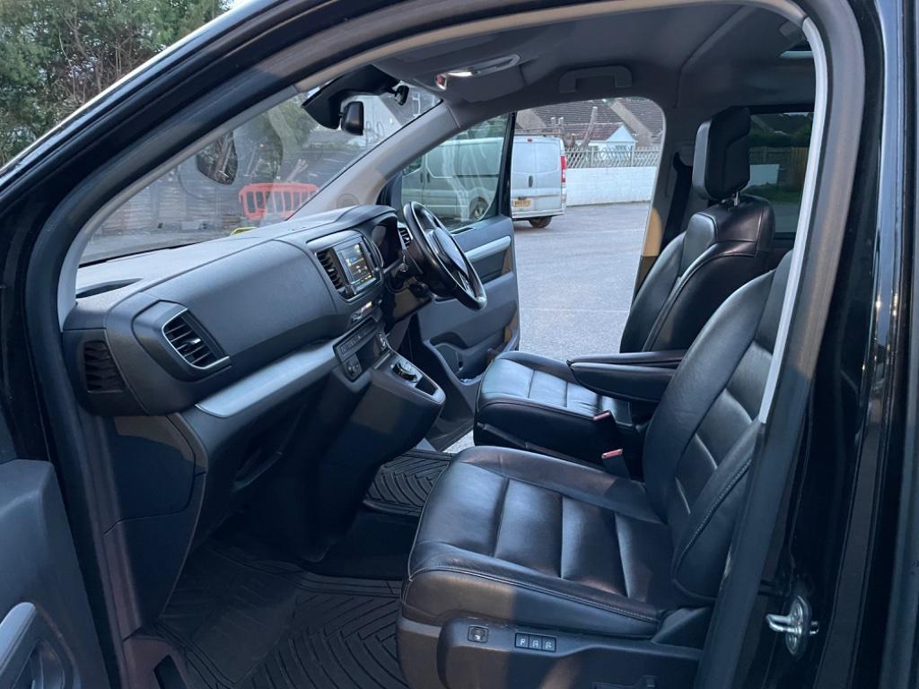 
								2017 Peugeot Traveller 2.0L BlueHDi Allure EAT6 MWB – £4300 full									