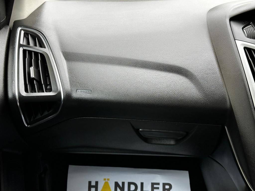 
								2012 Ford Focus 1.6L Zetec – £1295 full									