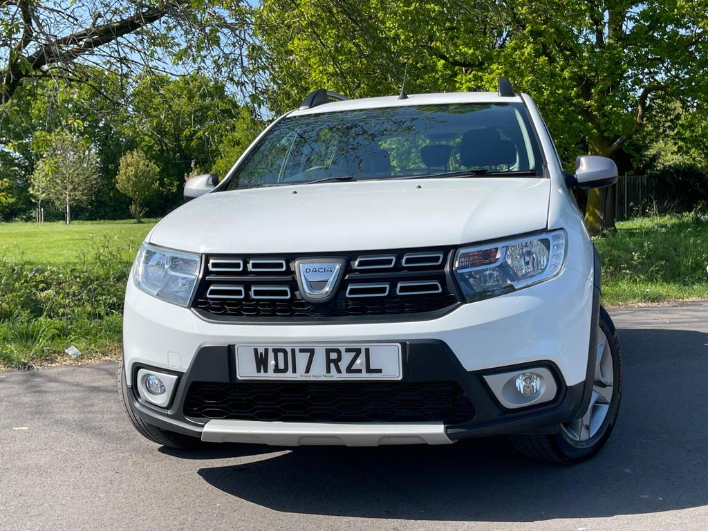 
								2017 Dacia Sandero Stepway 0.9L TCe Ambiance – £1350 full									