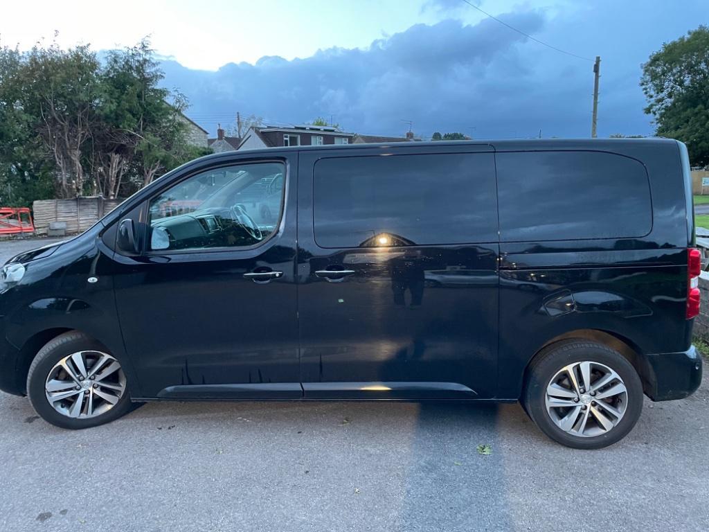 
								2017 Peugeot Traveller 2.0L BlueHDi Allure EAT6 MWB – £4300 full									