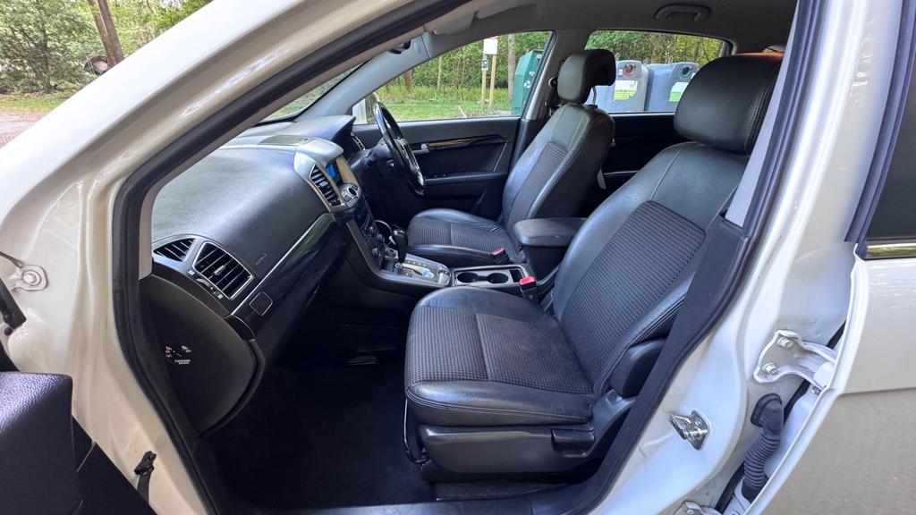 
								2012 Chevrolet Captiva 2.2L VCDi LT – £1350 full									