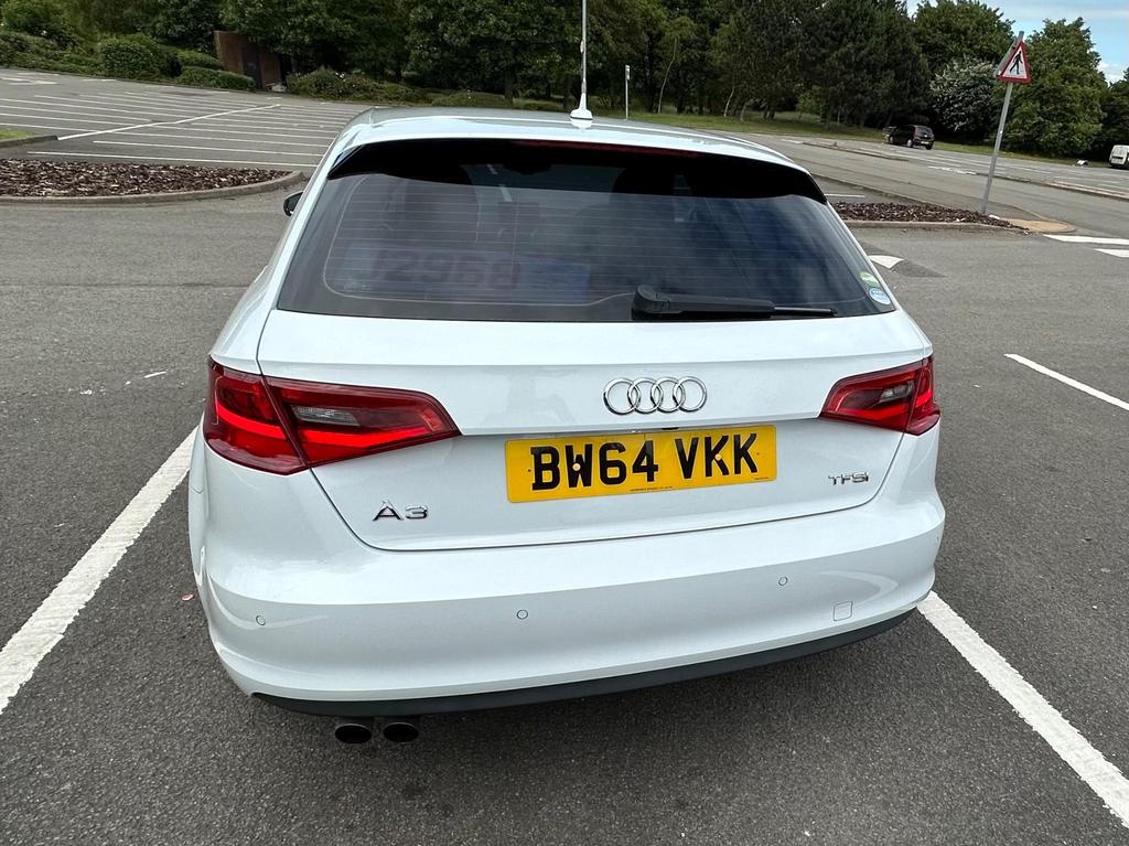
								2014 Audi A3 1.4L TFSI CoD Sport Sportback S – £1600 full									