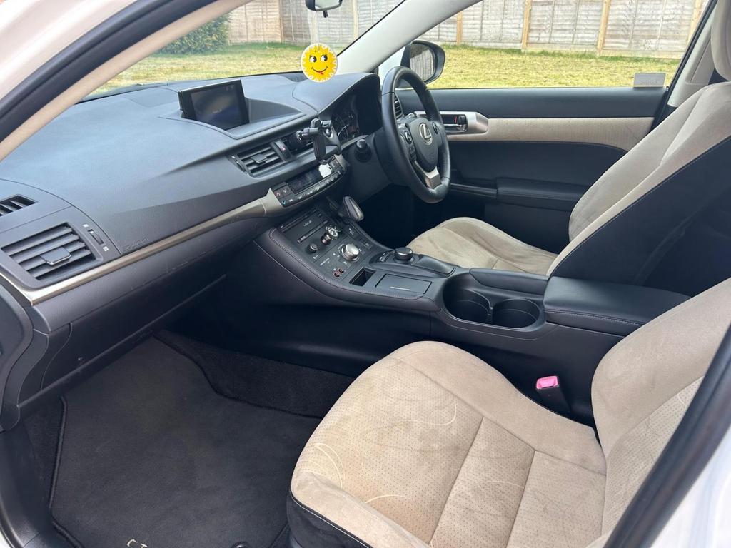 
								2014 Lexus CT 1.8L Hybrid – £1850 full									