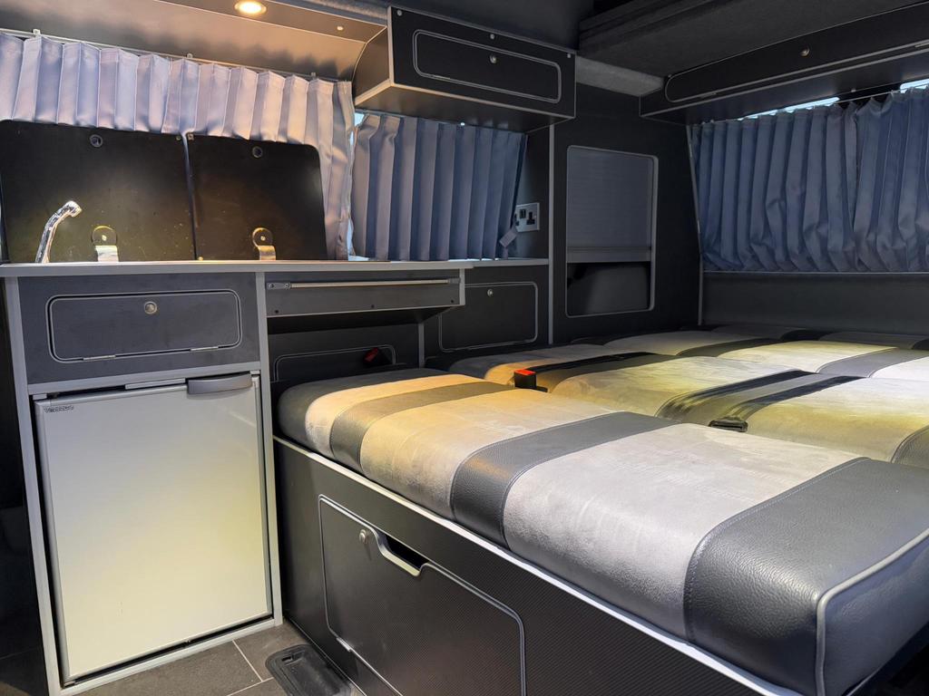
								1995 Volkswagen Transporter CAMPER CONVERSION 2.5L Petrol – £1890 full									