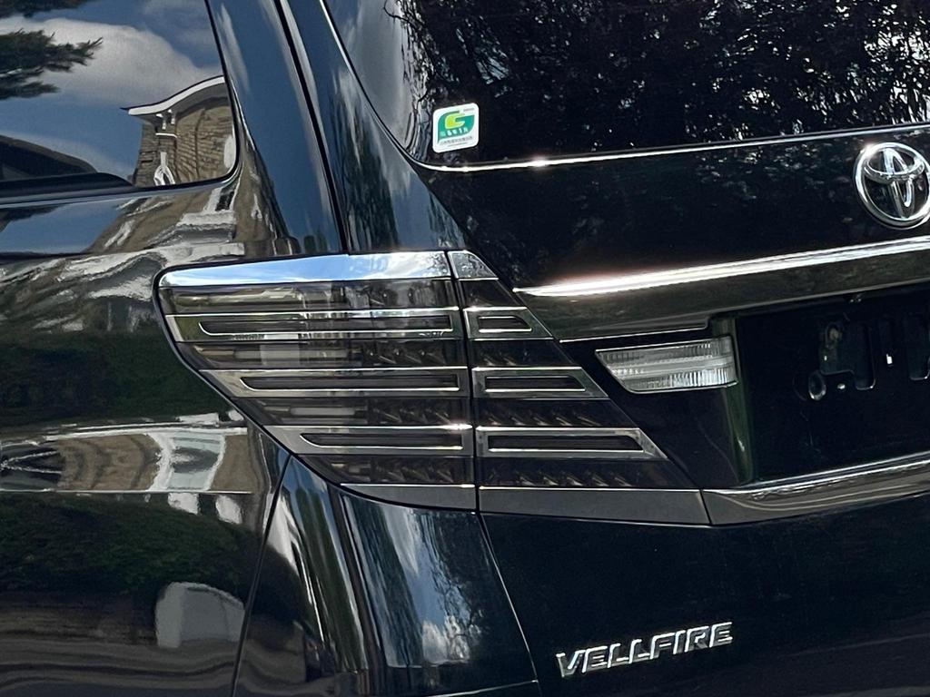 
								2014 Toyota Vellfire 2.4L Z Edition 4WD – £1800 full									