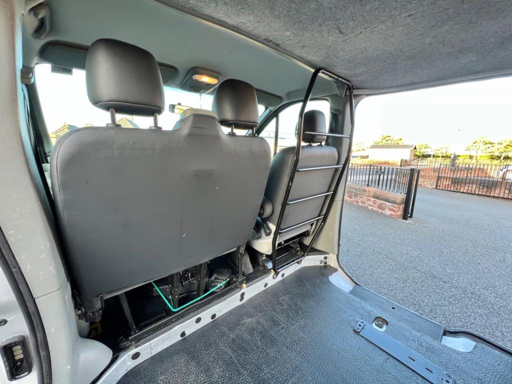 
								2011 Renault Trafic 2.0L dCi SL27 – £3150 full									