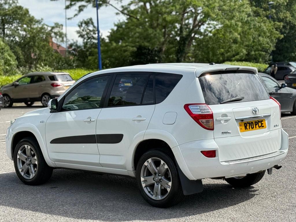 
								2011 Toyota RAV4 2.2L D-CAT SR – £1680 full									