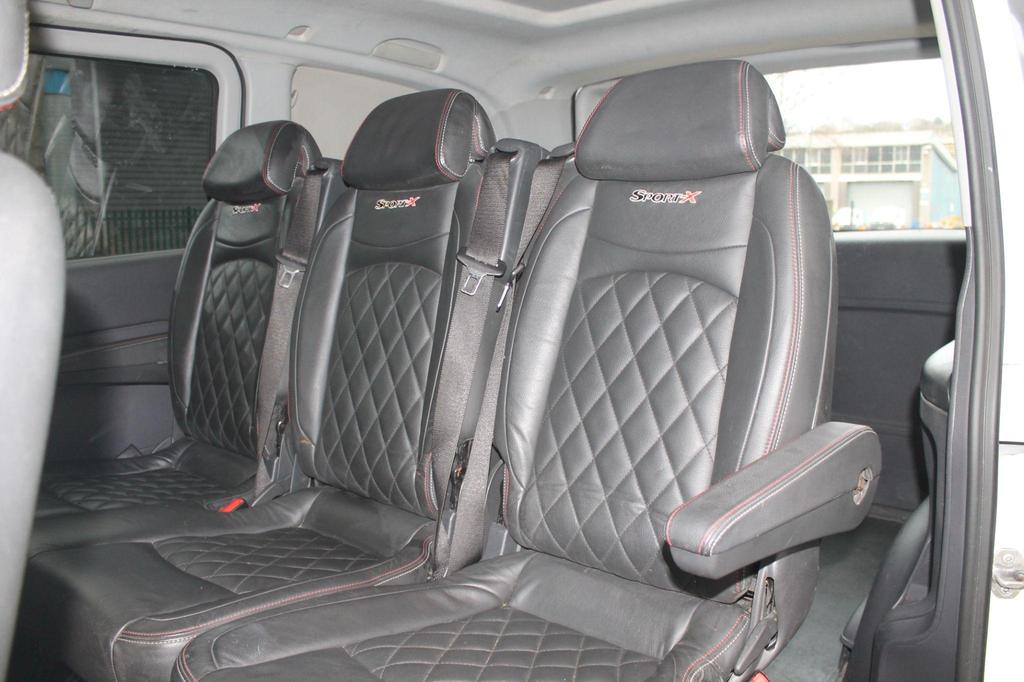 
								2013 Mercedes-Benz Vito 3.0L 122 CDi Dualiner – £1900 full									