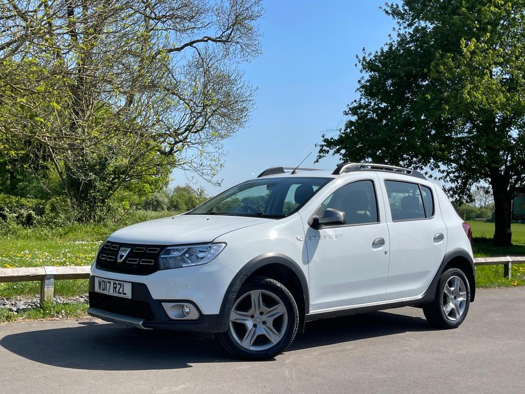 
								2017 Dacia Sandero Stepway 0.9L TCe Ambiance – £1350 full									