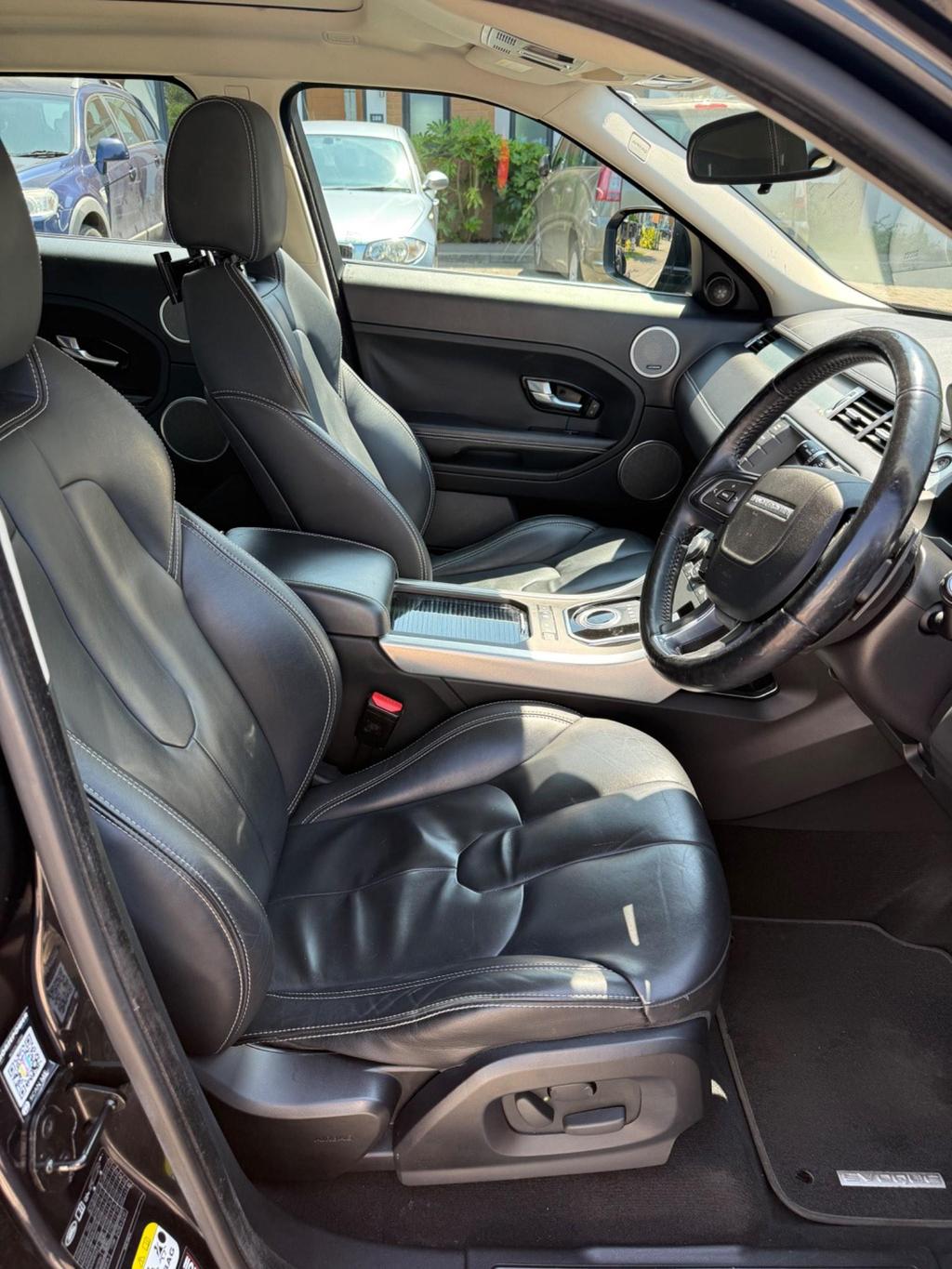 
								2011 Land Rover Range Rover Evoque 2.2L – £1700 full									