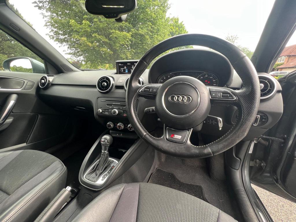 
								2014 Audi A1 1.4L TFSI S Tronic – £1460 full									