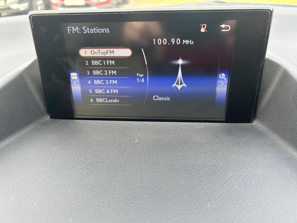 
								2014 Lexus CT 1.8L Hybrid – £1850 full									