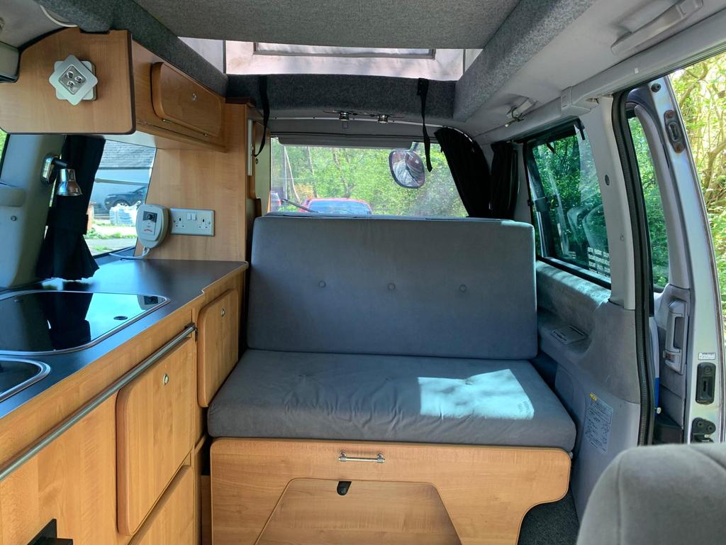 
								1997 Toyota Hiace Regus Camper Van 3.0L Diesel – £1450 full									