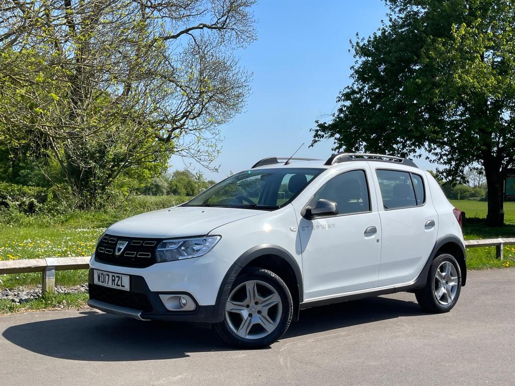 
								2017 Dacia Sandero Stepway 0.9L TCe Ambiance – £1350 full									