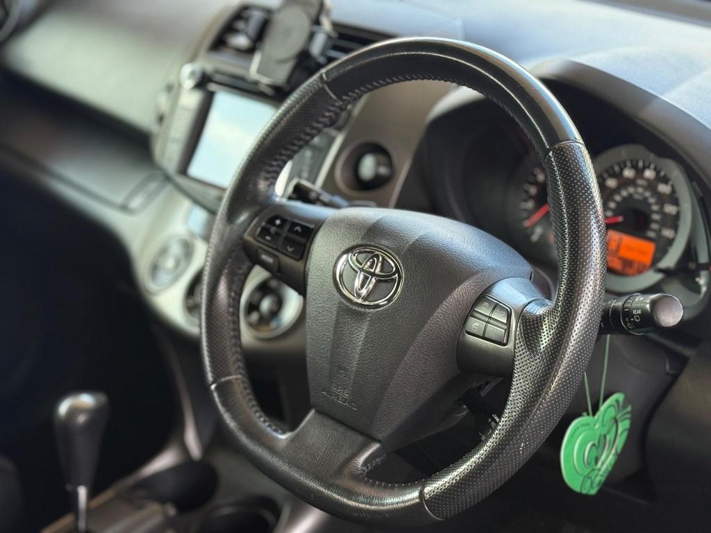 
								2011 Toyota RAV4 2.2L D-CAT SR – £1680 full									