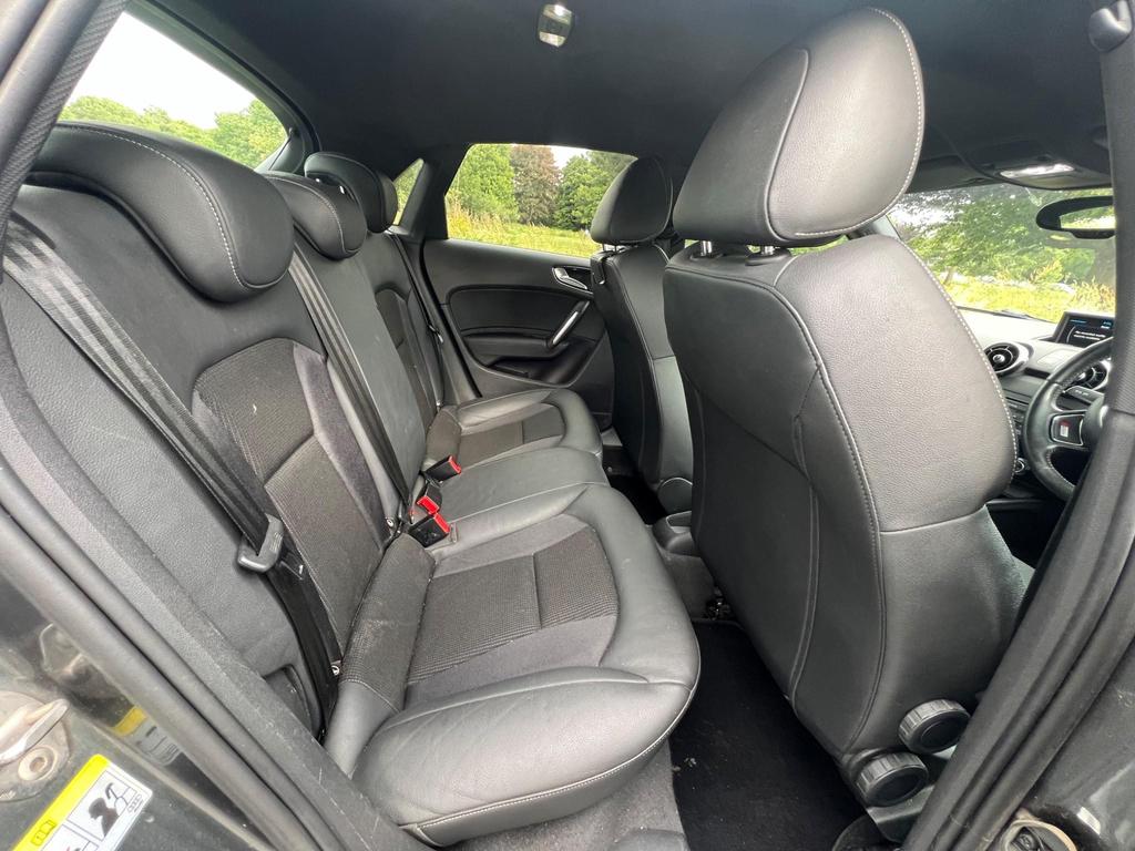 
								2014 Audi A1 1.4L TFSI S Tronic – £1460 full									