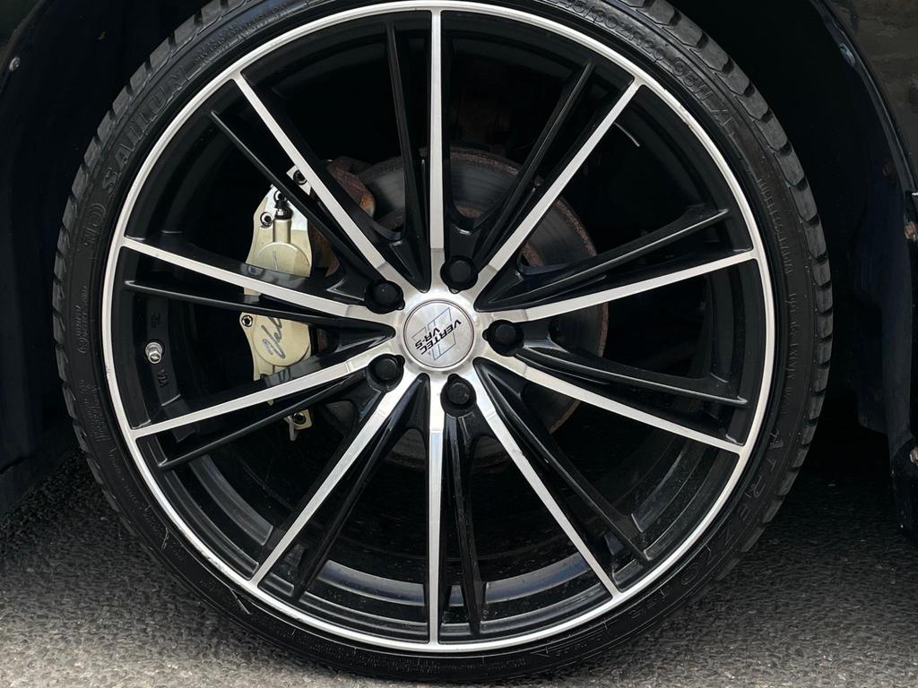 
								2014 Toyota Vellfire 2.4L Z Edition 4WD – £1800 full									