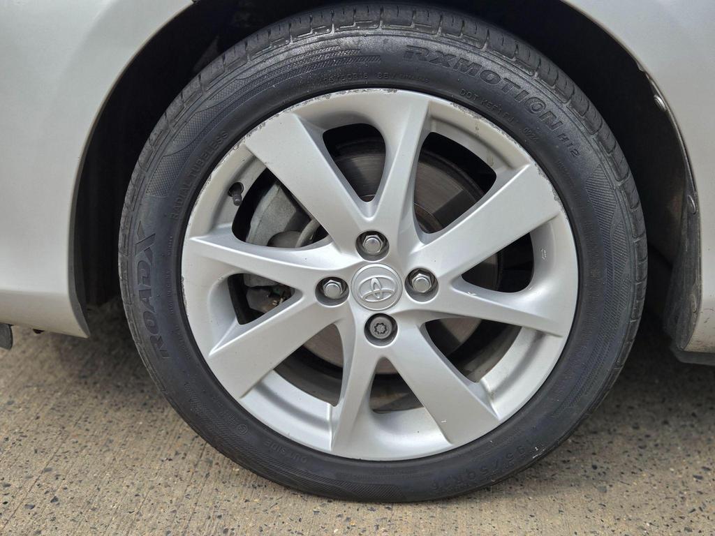 
								2012 Toyota Yaris 1.5L VVT-h – £1460 full									