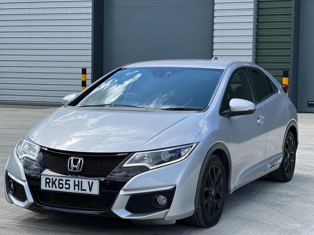 
								2015 Honda Civic 1.8L Petrol i-VTEC full									