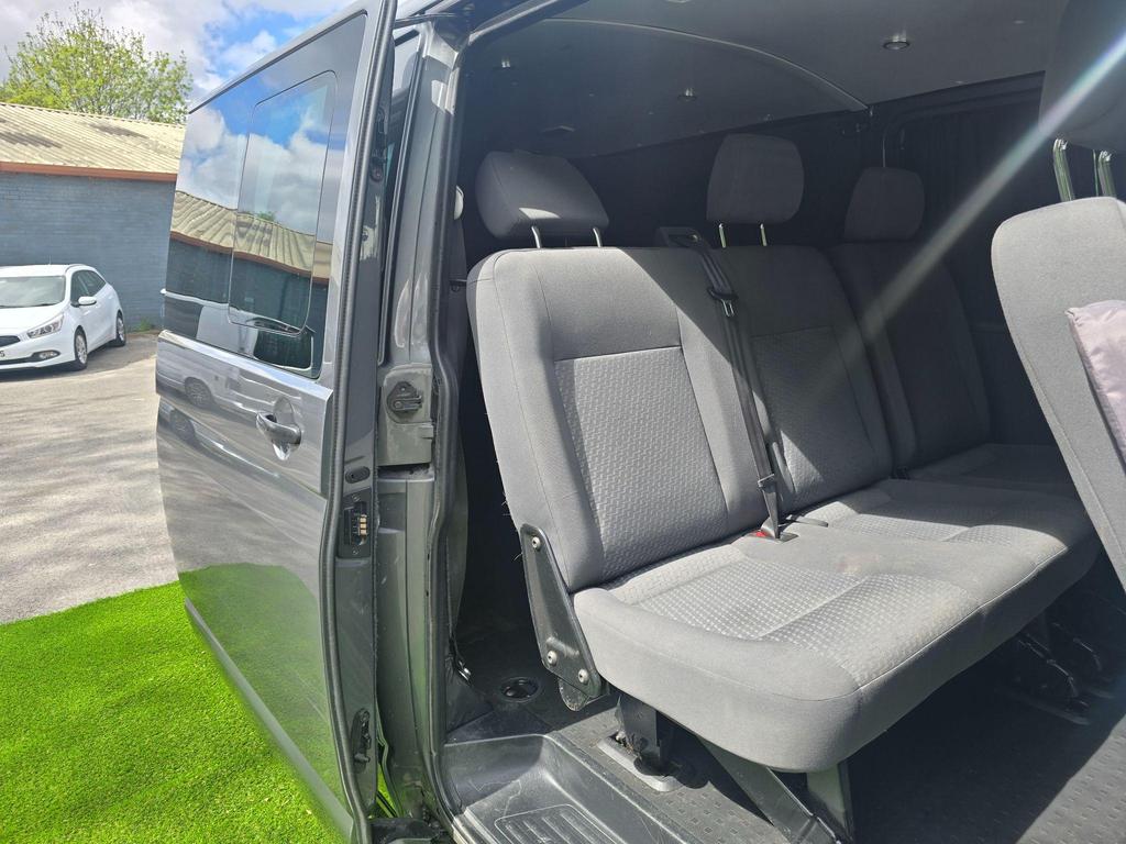 
								2012 Volkswagen Transporter T32 Kombi 2.0L BiTDI – £1850 full									