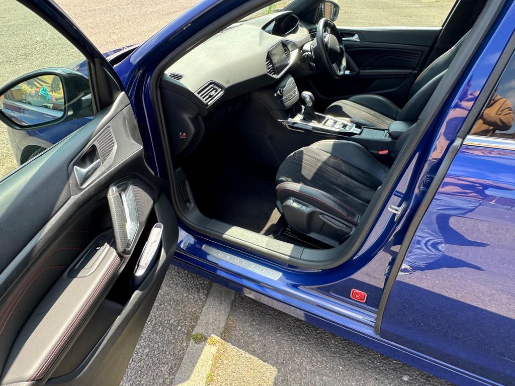 
								2015 Peugeot 308 SW 2.0L BlueHDi GT – £1400 full									