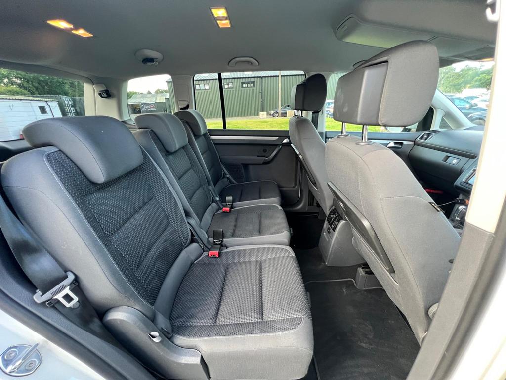
								2015 Volkswagen Touran 1.4L TSI BlueMotion – £1650 full									