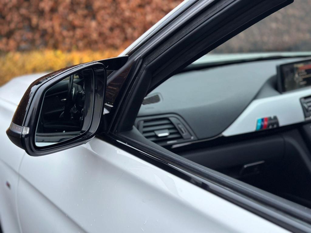 
								2014 BMW 3 Series 2.0L 320d M – £1750 full									