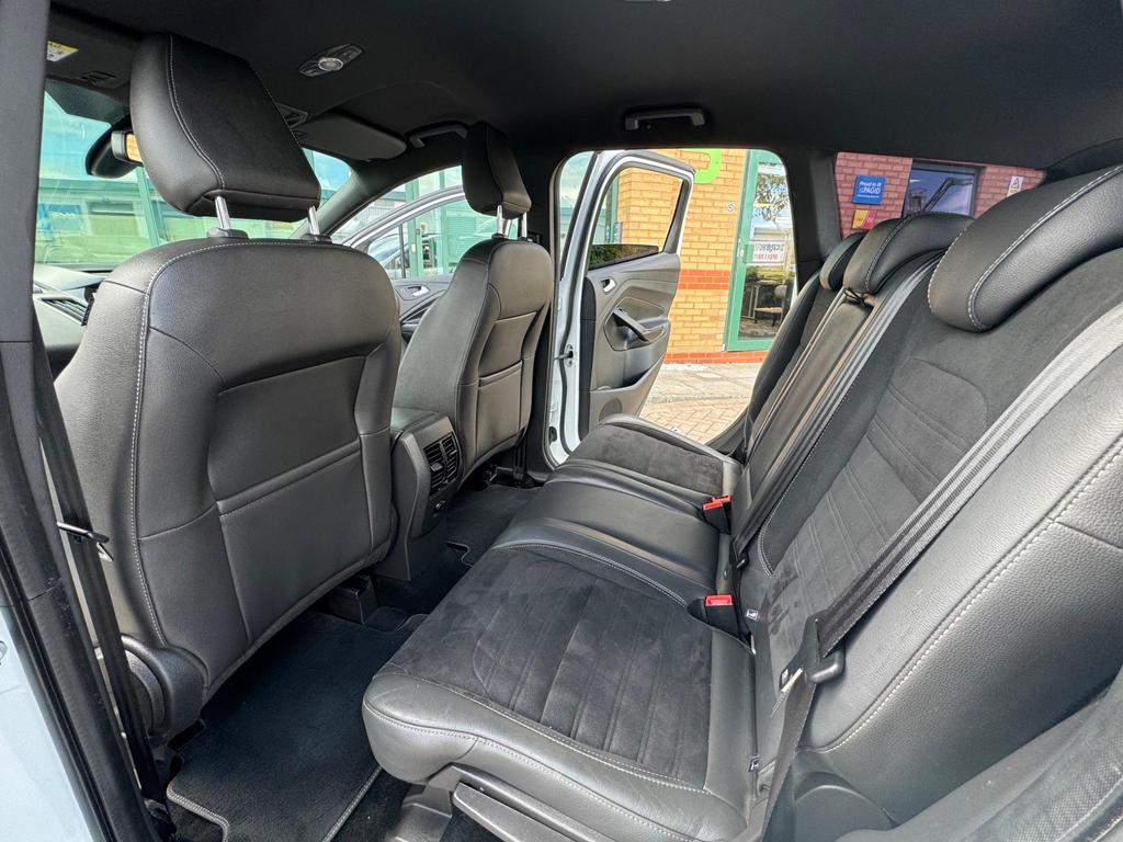 
								2017 Ford Kuga 1.5L TDCi ST-Line Powershift – £1750 full									