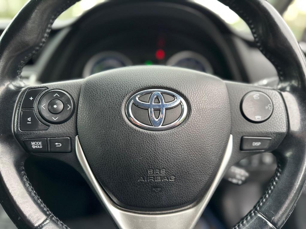 
								2014 Toyota Auris 1.8L VVT-h Petrol Hybrid – £1545 full									
