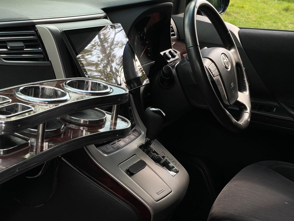 
								2014 Toyota Vellfire 2.4L Z Edition 4WD – £1800 full									