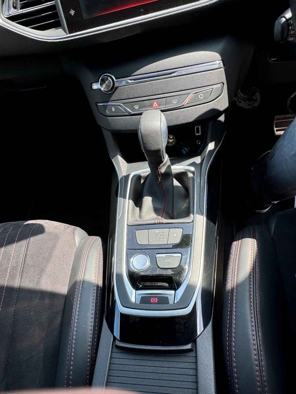 
								2015 Peugeot 308 SW 2.0L BlueHDi GT – £1400 full									